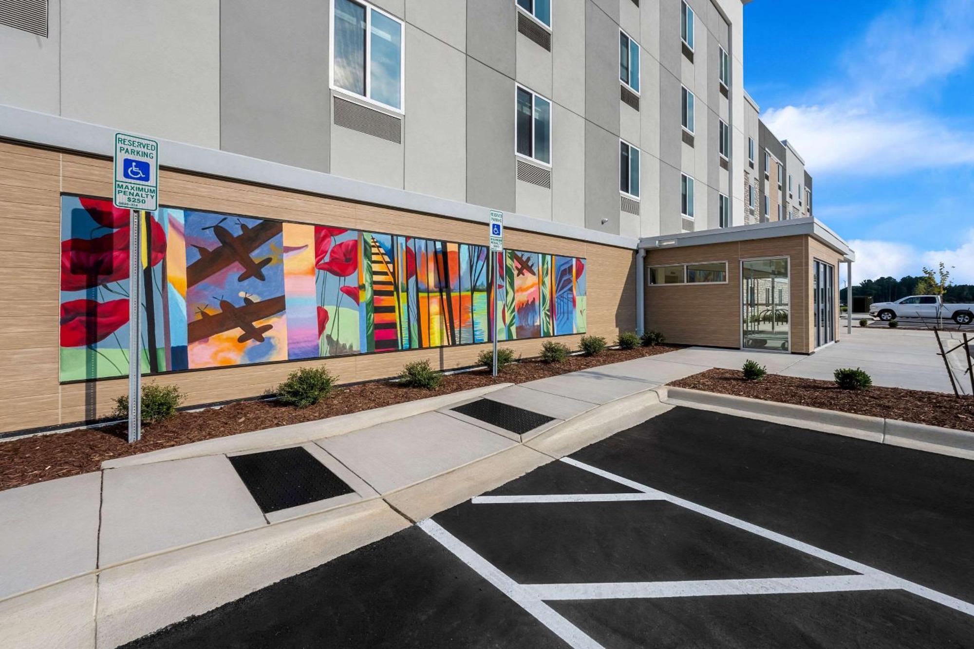 Everhome Suites Fayetteville Near Fort Bragg Esterno foto
