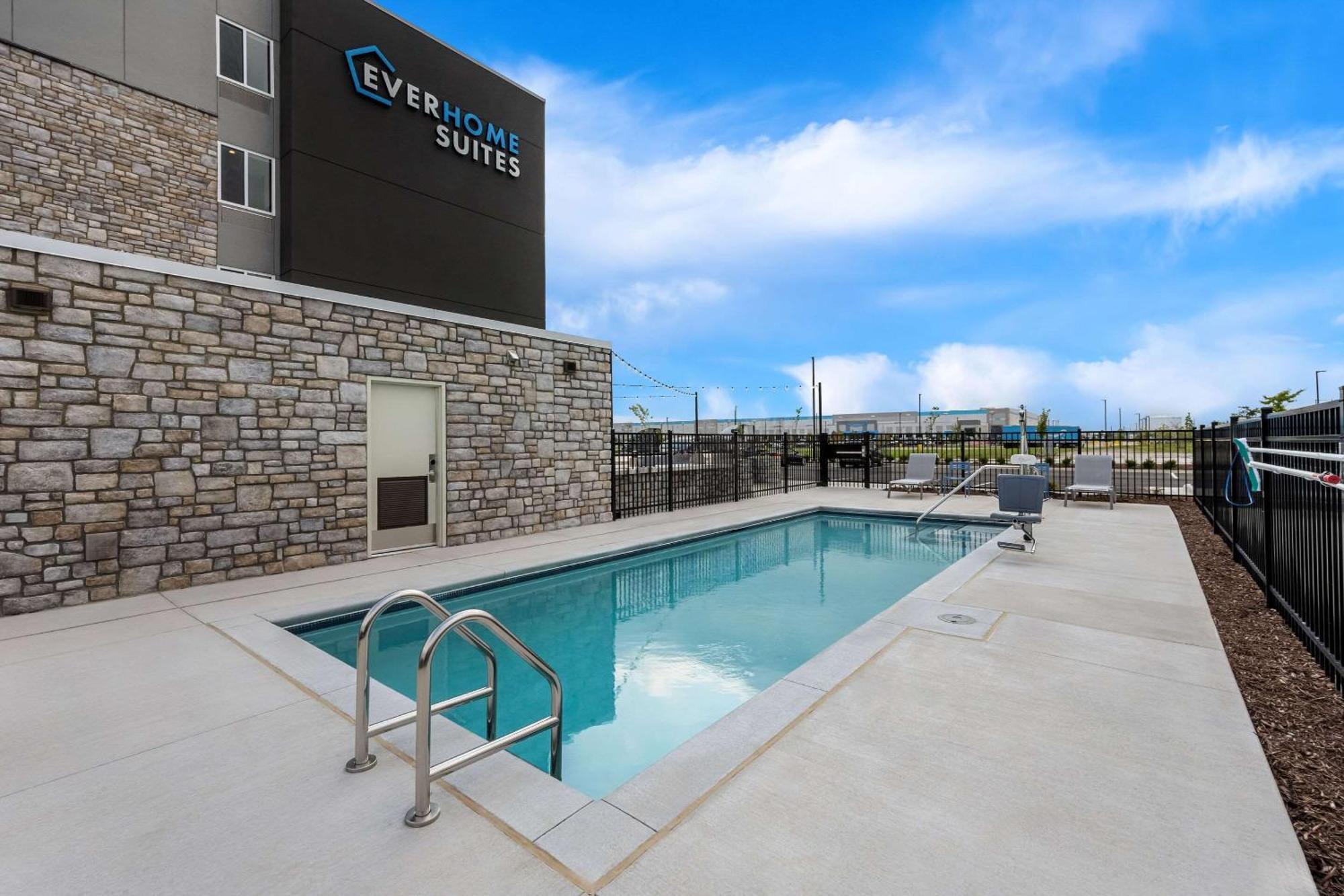 Everhome Suites Fayetteville Near Fort Bragg Esterno foto